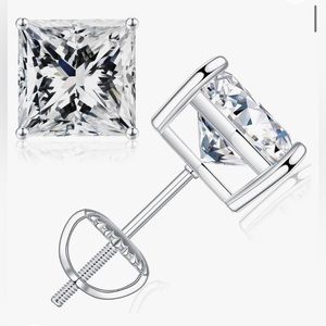💥SMILEST Princess 8MM Moissanite Earrings 18kt White Gold Vermeil S925 SS💥 NIB